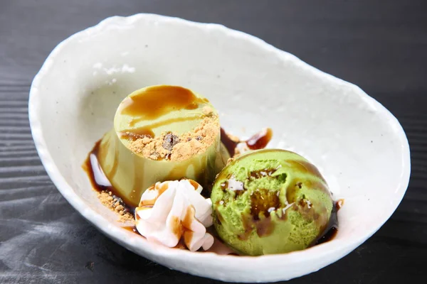  Japon yeşil çayından tatlılar