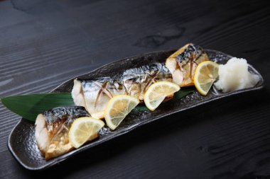 Japon kızarmış uskumrusu.