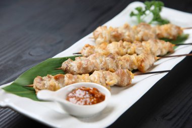 Japon tavuk barbeküsü YAKITORI