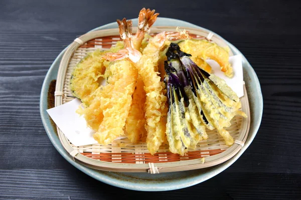 Tempura Combo Donkere Achtergrond — Stockfoto