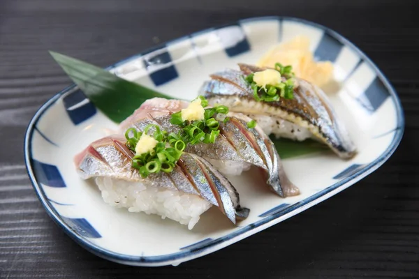 Sushi Saury Pacífico Levemente Assado — Fotografia de Stock