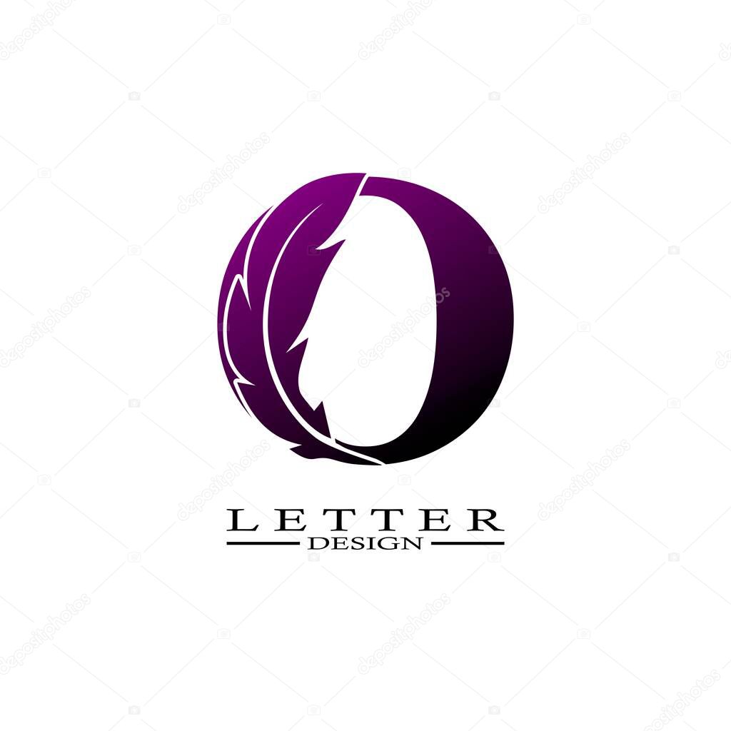Initial Letter Q Logo with feather. Trendy Design concept luxury feather element.