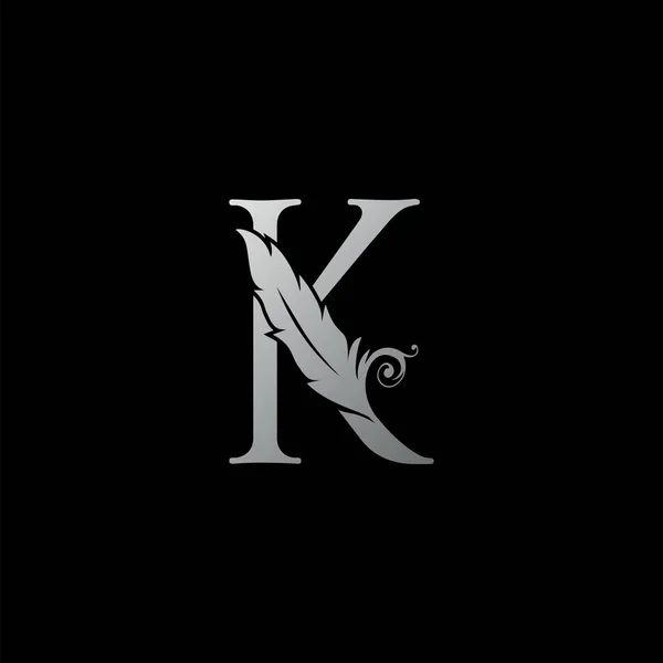 豪华羽毛字母K标志图标 法律官员 公证人身份的设计概念 — 图库矢量图片