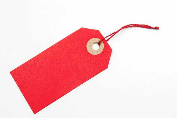 Znacznik Czerwony Papier Związany Ciąg Białym Tle — Zdjęcie stockowe