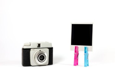 Retro Fotoğraf kamerası ve Beyaz Fotoğraf Çerçevesi