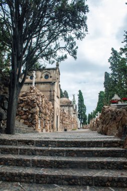 Barcelona, İspanya. 4 Eylül 2017. Montjuic mezarlığı Barcelona, Spain.The mezarlığı görünümü 4 Eylül 2017 üzerinde bir milyonu aşkın mezar ve kremasyon külleri, 500 metrekare içerir.