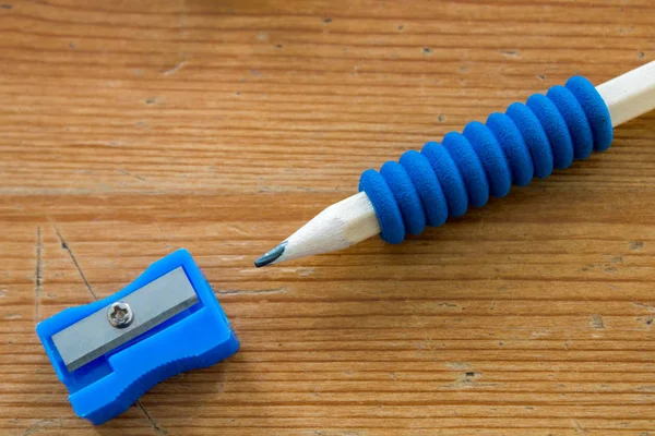 Bleistift Und Anspitzer Aus Kunststoff — Stockfoto