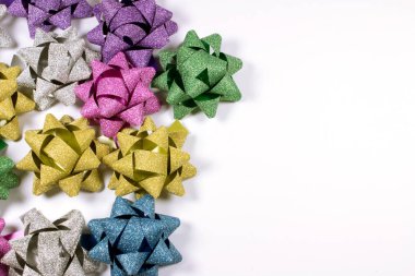 Renkli Hediyelik Noel için beyaz izole şeritler