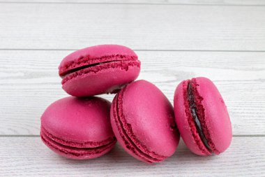 Lezzetli tatlı ahududu macarons