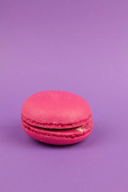 Lezzetli tatlı ahududu macarons