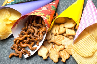 Dark Rustic Tablo kağıt koniler snacks Birçok Türleri