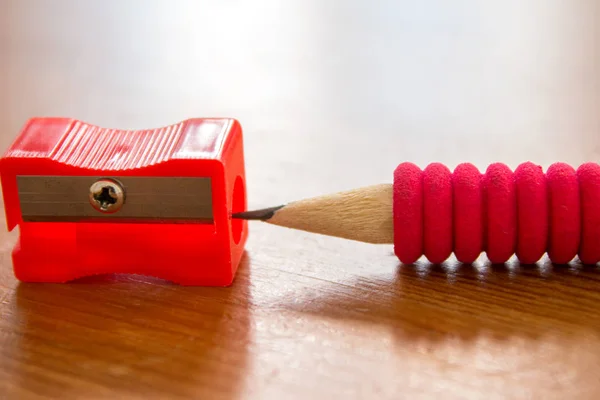 Crayon Rouge Sur Table Bois — Photo