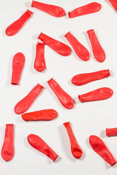 Piros Lapos Balloons Elkülönítve Fehér Háttér — Stock Fotó
