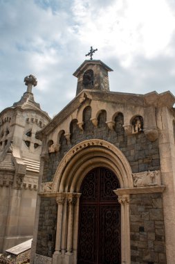 Barcelona, İspanya. 4 Eylül 2017. Montjuic mezarlığı Barcelona, Spain.The mezarlığı görünümü 4 Eylül 2017 üzerinde bir milyonu aşkın mezar ve kremasyon külleri, 500 metrekare içerir.