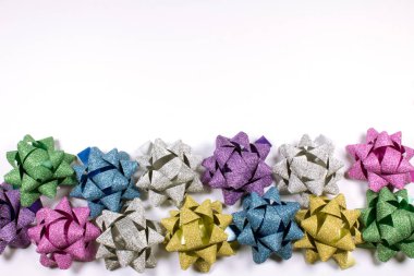 Renkli Hediyelik Noel için beyaz izole şeritler