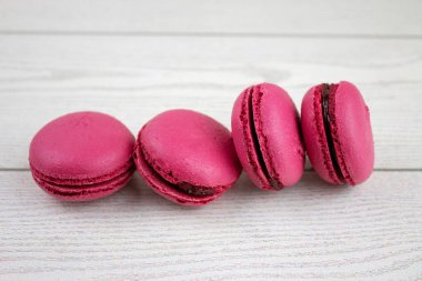 Lezzetli tatlı ahududu macarons