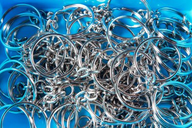 close-up shot of chain with rings in box on tabletop