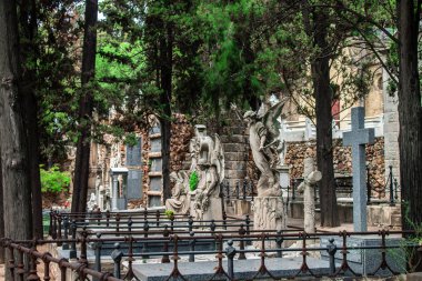 Barcelona, İspanya. 4 Eylül 2017. Montjuic mezarlığı Barcelona, Spain.The mezarlığı görünümü 4 Eylül 2017 üzerinde bir milyonu aşkın mezar ve kremasyon külleri, 500 metrekare içerir.
