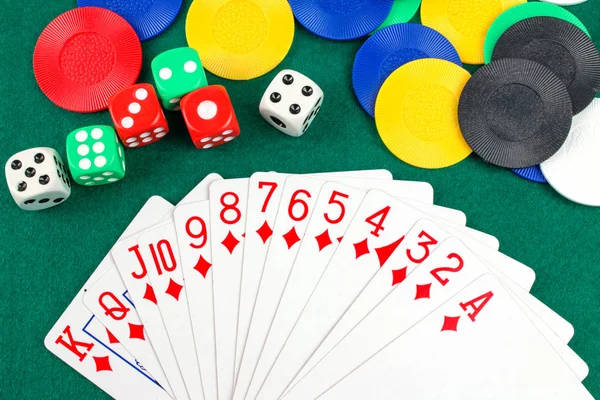 Cartões Poker Dados Fichas Mesa Jogos — Fotografia de Stock