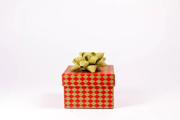 Red Gift Box Golden Bow Isolated White Christmas — Stock Photo, Image