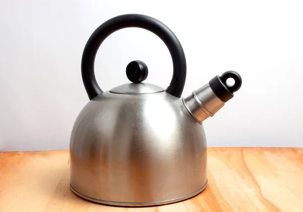Whistling Old Kettle Wooden Table — Stock Photo, Image