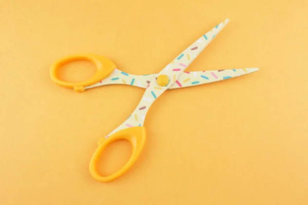 One Yellow Scissors Yellow Background — Stock Photo, Image