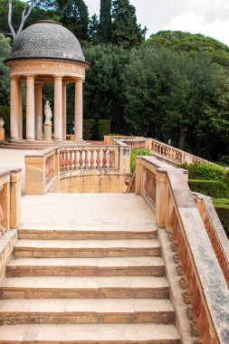 Halk Parkındaki Eski Taş Merdivenler