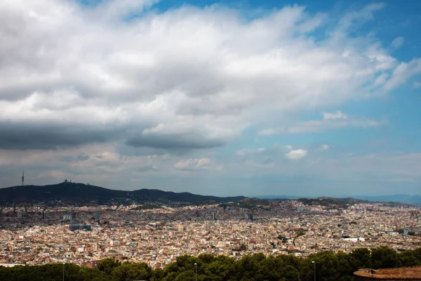 Schilderachtige Luchtfoto Van Barcelona Spanje Bewolkte Dag — Stockfoto