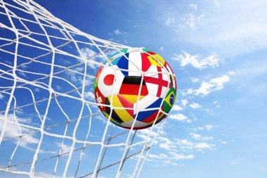 Deri top ile geleneksel futbol oyunu