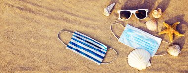 Corona virüsü salgını. Salgın zaman konseptinde seyahat