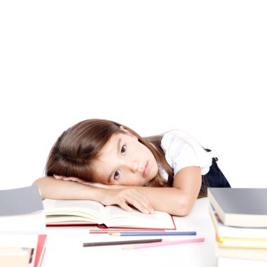 Okula dönün! Eğitim, okuma ve öğrenme kavramı.