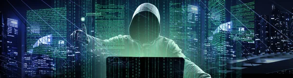 Hacker Imprime Código Teclado Laptop Para Invadir Ciberespaço — Fotografia de Stock