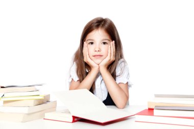 Okula dönün! Eğitim, okuma ve öğrenme kavramı.