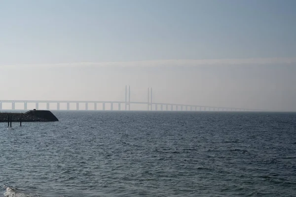 Die Silhouette Der Öresundbrücke Nebel — Stockfoto