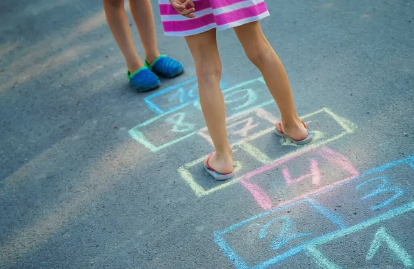 Jeux Pour Enfants Dans Les Classiques Concentration Sélective — Photo