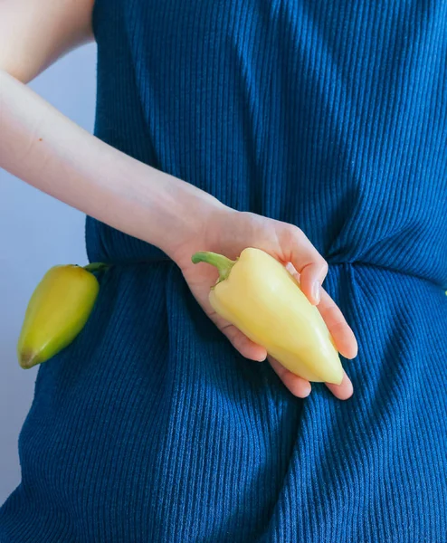 Limonlu ve limonlu el