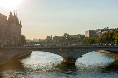 Paris köprüleri. Fransa.