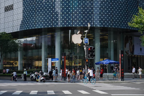 Shanghai China June 2020 Apple Store Logo Sign Retailer Located — Stock Photo, Image