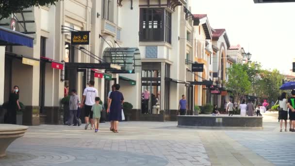 Suzhou China Augustus 2020 Klanten Lopen Straat Suzhou Village Suzhou — Stockvideo