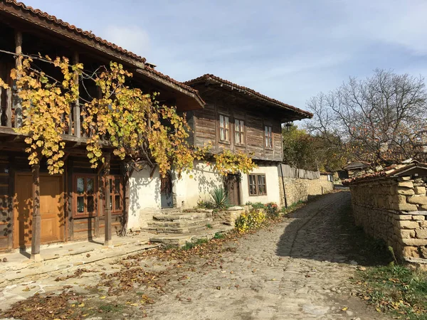 Belas Casas Velhas Aldeia Zheravna Bulgária — Fotografia de Stock