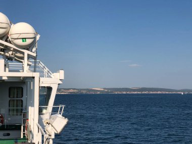 Hırvatistan 'da Zadar' a doğru yelken açmak