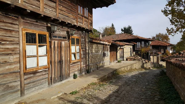 Hagyományos Faházak Bulgáriában — Stock Fotó