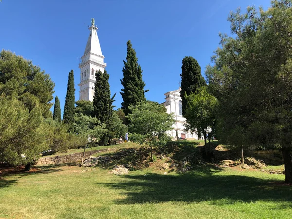 ロヴィニ クロアチアの聖ユーフメニア教会 — ストック写真