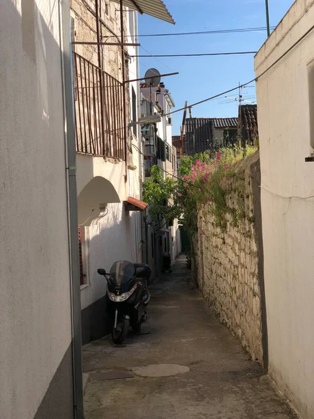 Alley Στην Παλιά Πόλη Σπλιτ Της Κροατίας — Φωτογραφία Αρχείου