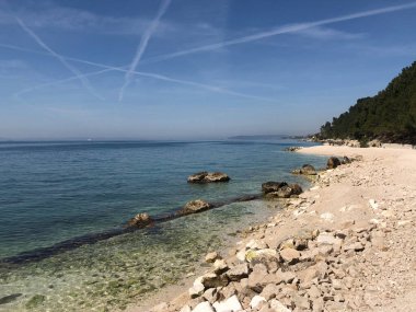 Hırvatistan 'ın Stobrec kentinin etrafındaki sahil