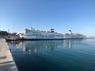 Hırvatistan 'ın Split limanındaki feribotlar