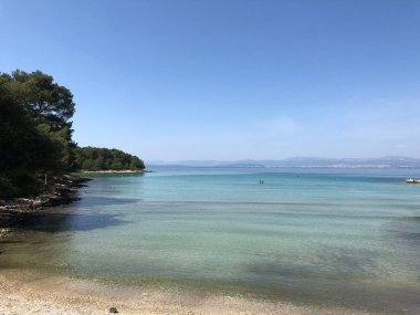 Supetar Hırvatistan etrafındaki plaj