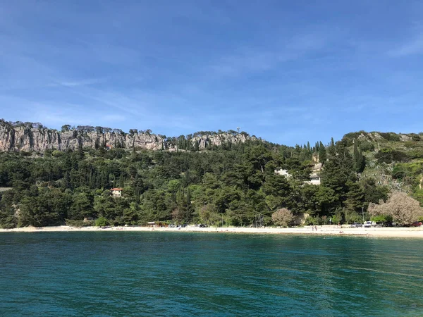 Hırvatistan Split Kentindeki Kasjuni Plajı — Stok fotoğraf