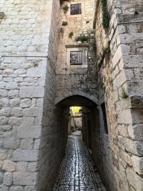 Hırvatistan 'ın eski Trogir kentinde kapı