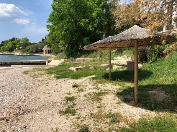 Пляжный Зонтик Задаре Хорватия — стоковое фото
